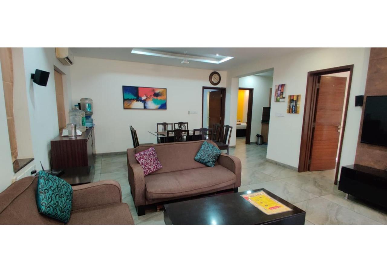 Apartament Aarju Luxurious Wave Calangute Zewnętrze zdjęcie