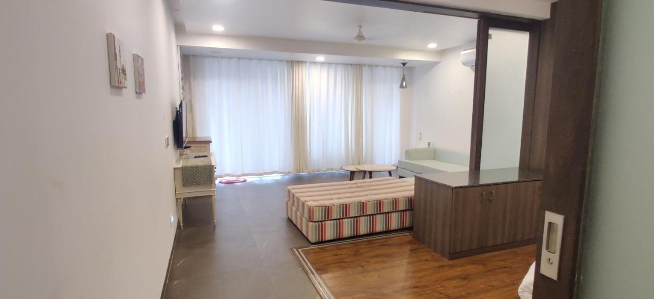 Apartament Aarju Luxurious Wave Calangute Zewnętrze zdjęcie