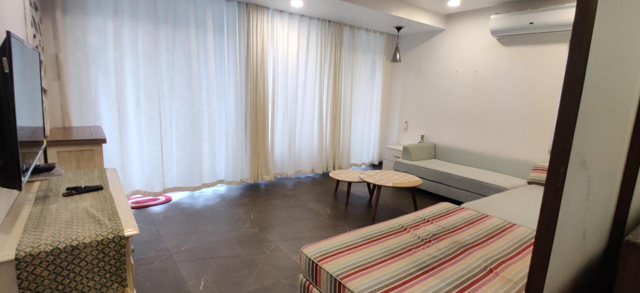 Apartament Aarju Luxurious Wave Calangute Zewnętrze zdjęcie