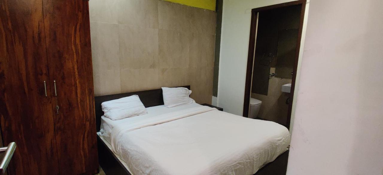 Apartament Aarju Luxurious Wave Calangute Zewnętrze zdjęcie